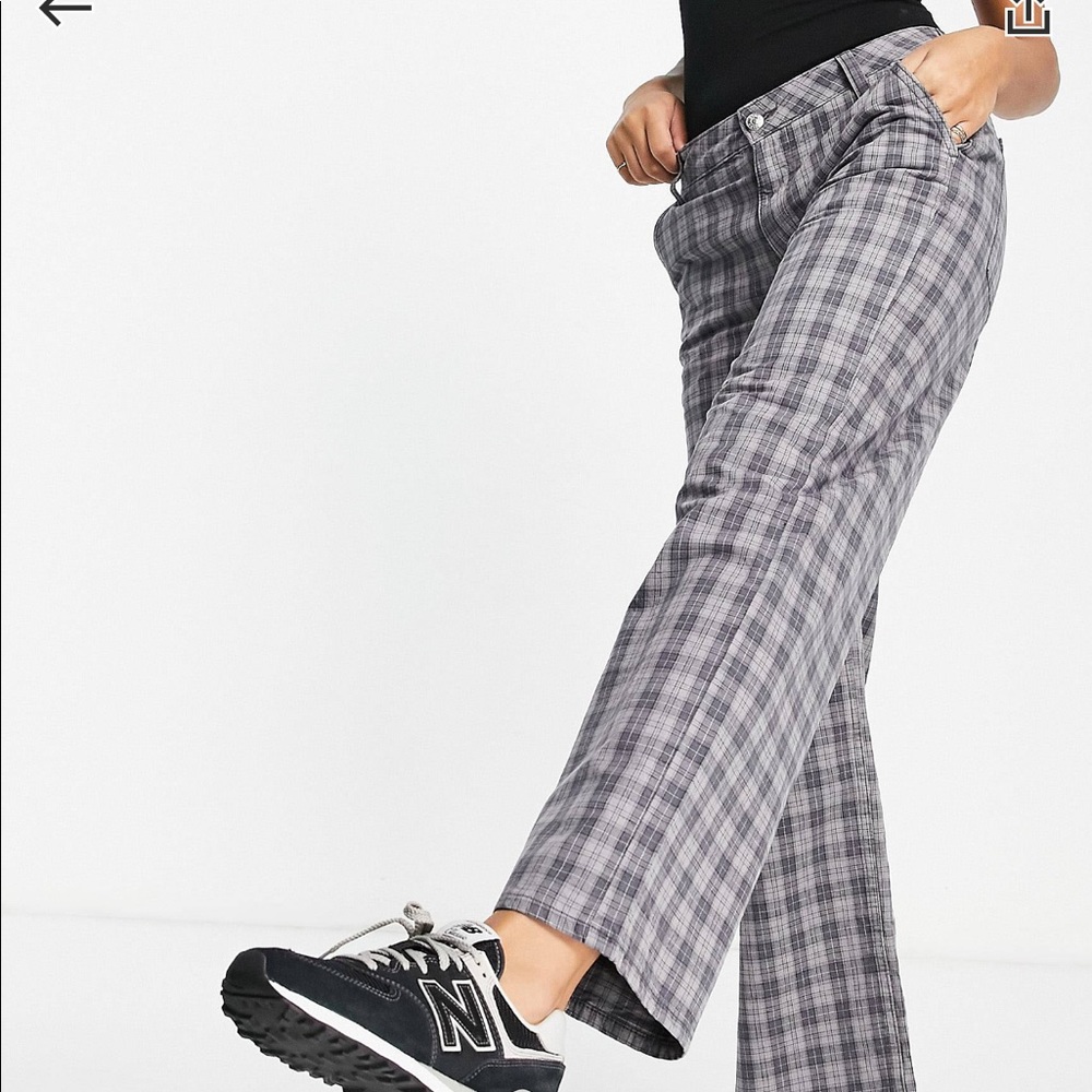 Low Rise Relaxed Dad Pants - Picture 3 of 7